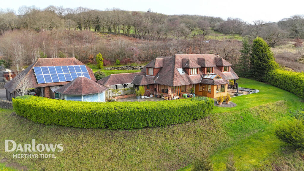 Main image of property: Cwrt Nant Llwynog, Treharris