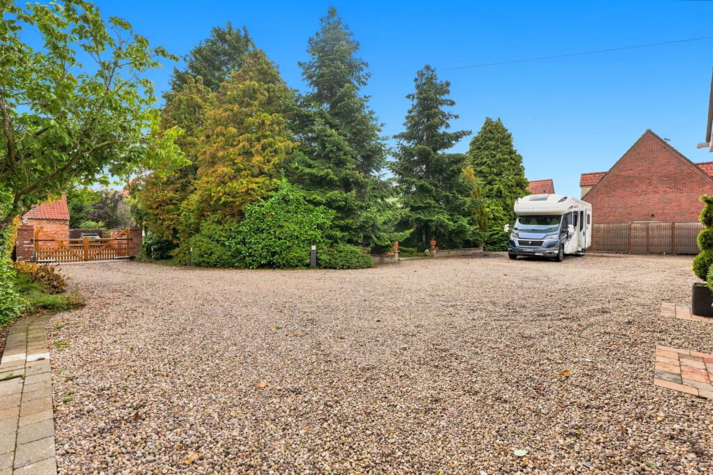 House in Nottingham - View 5