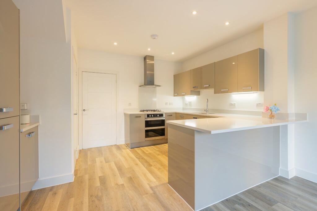 House in Cambridge, Trumpington - View 3