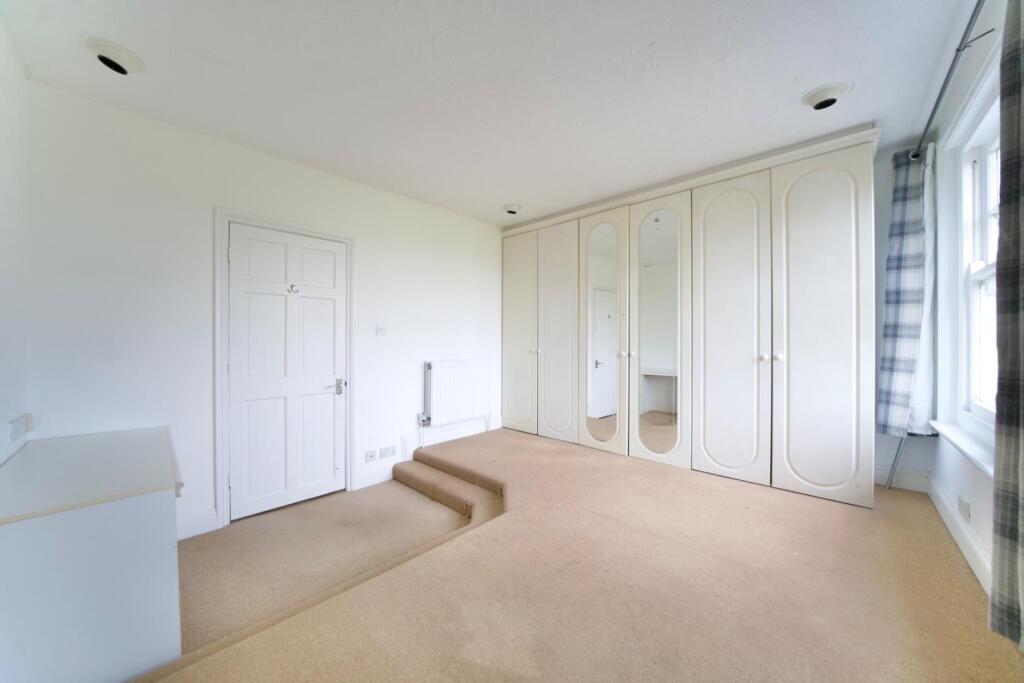 House in Weymouth, Broadwey - More