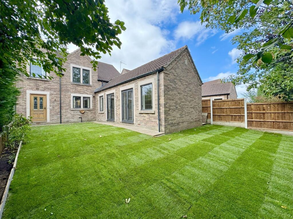 Riverway, Auckley, DN9 photo 4