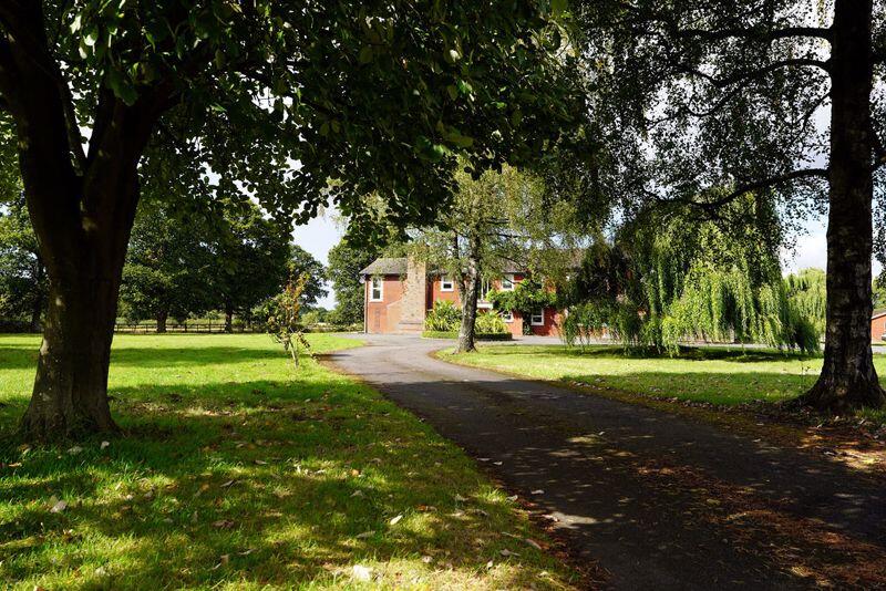 Parkside Manor, Ivetsey Road, Ivetsey Bank, Staffordshire photo 2