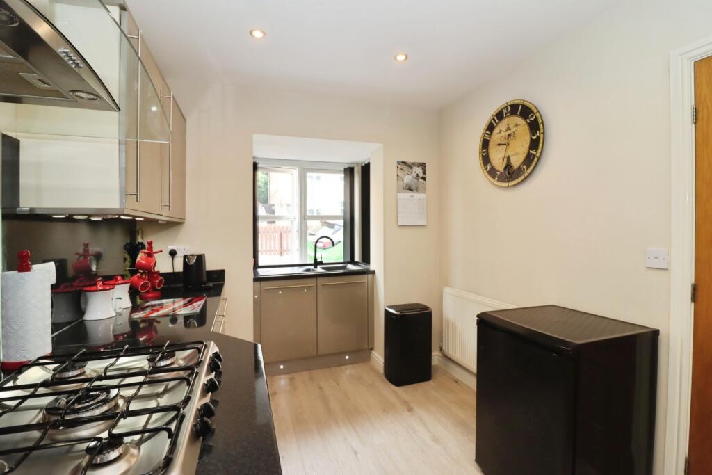 House in Chesterfield, Brimington - View 5