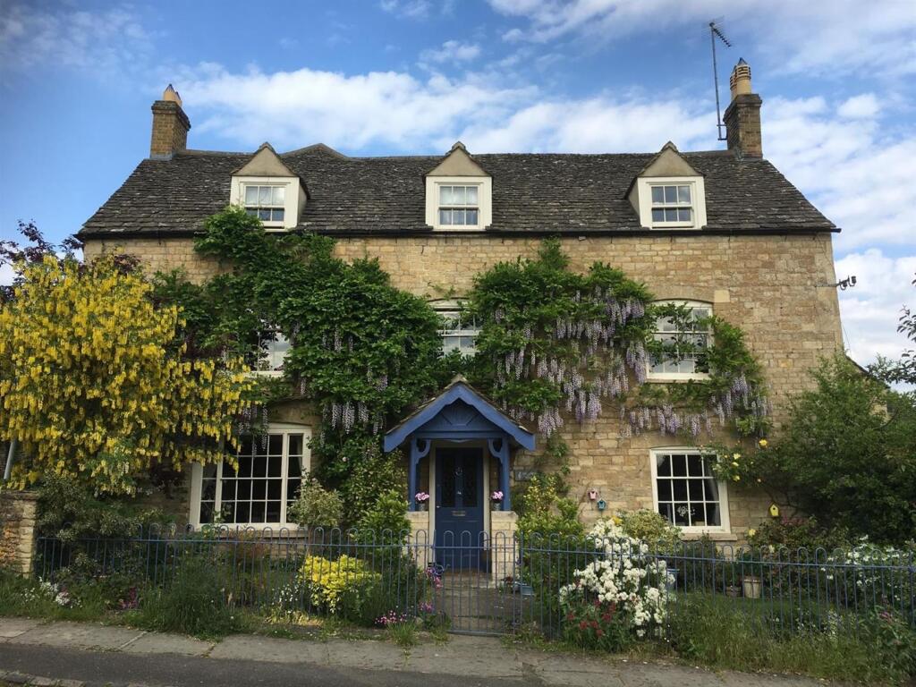 Main image of property: Hixet Wood, Charlbury