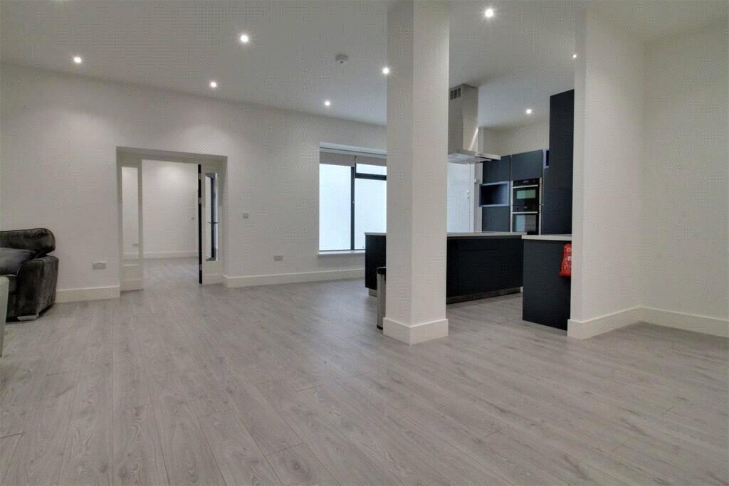 Great Hampton Street, Birmingham, B18 - More
