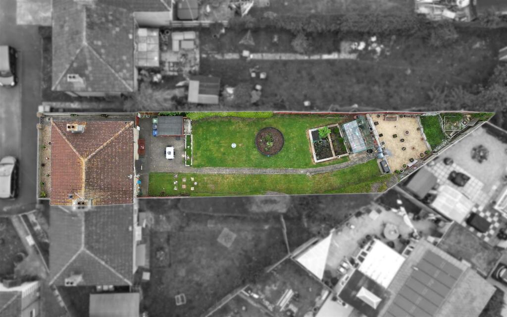 House in Melksham - View 2