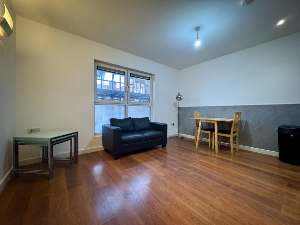 Main image of property: 185 Upper Allen Street, Sheffield, South Yorkshire, S3