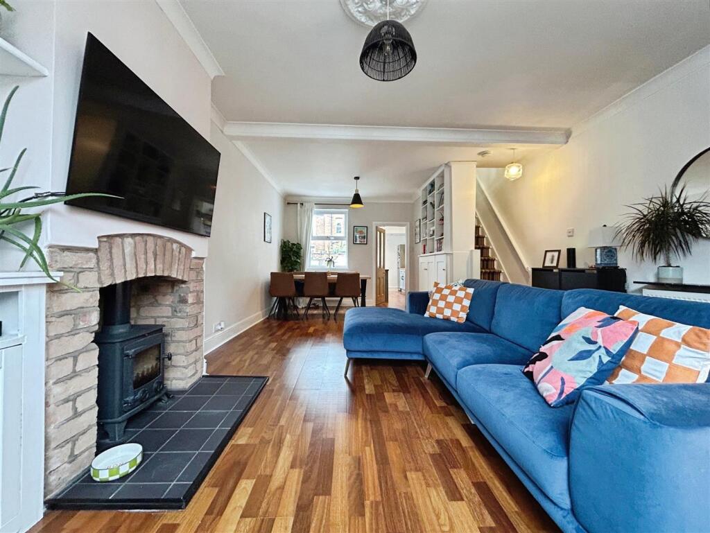 House in Warwick, Royal Leamington Spa - View 2