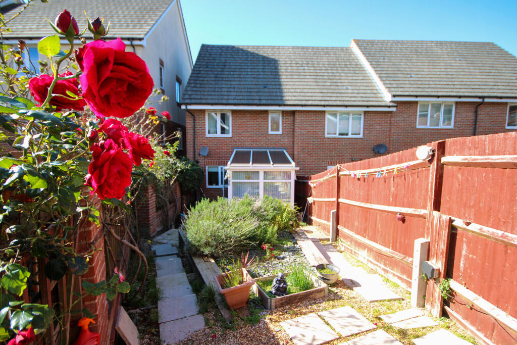 Main image of property: Captains Parade, East Cowes,