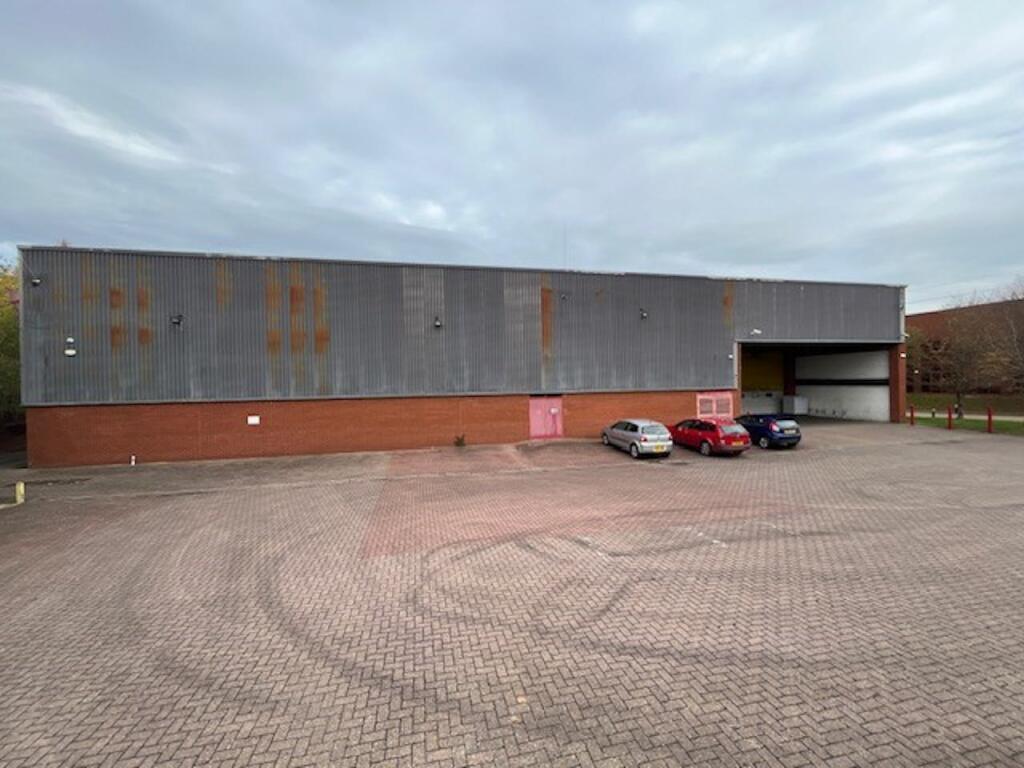 Yard 1.jpg