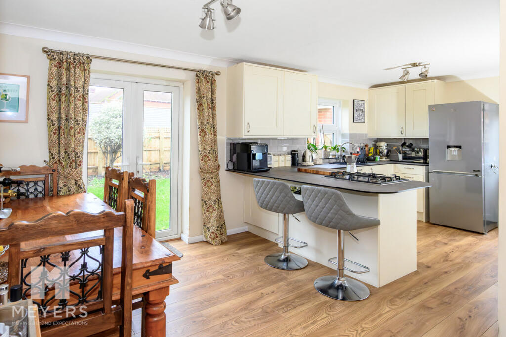 Southfield | Ringwood | BH24 photo 2