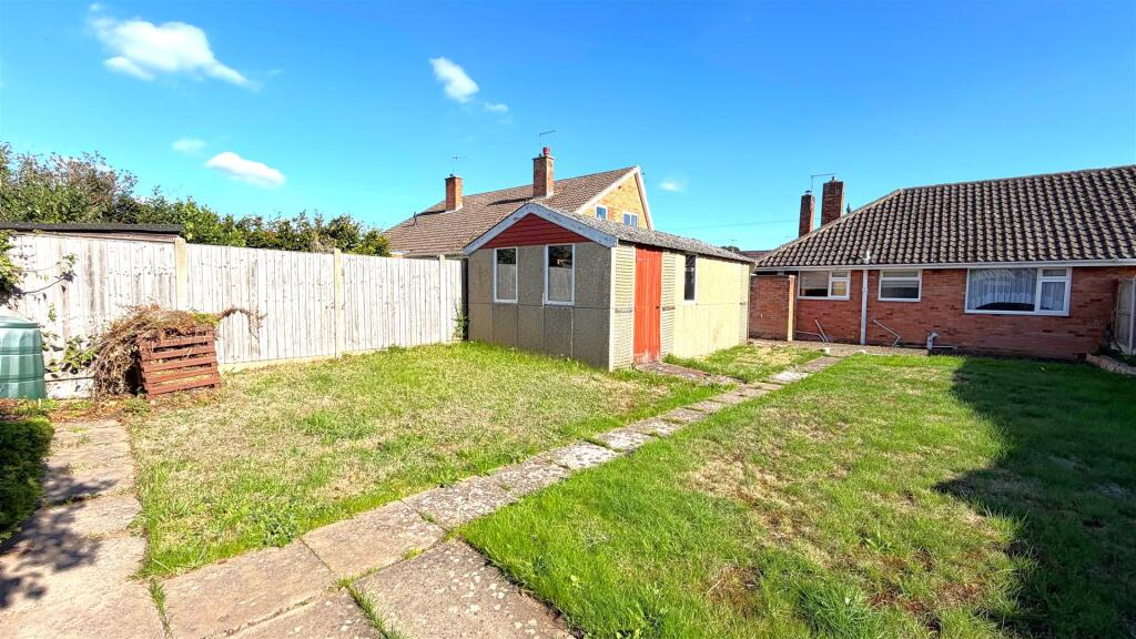 House in Worcester - View 5
