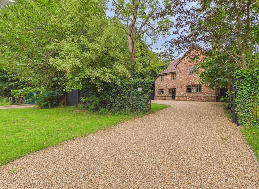 Main image of property: The Grove, Cambridge Street, St. Neots