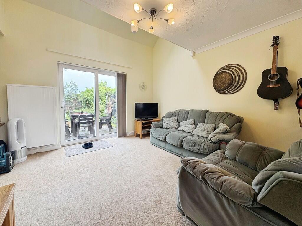 Coverdale Court, Yeovil photo 5