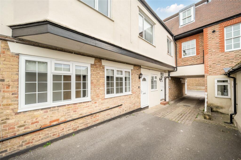 Main image of property: High Street, Thames Ditton, KT7