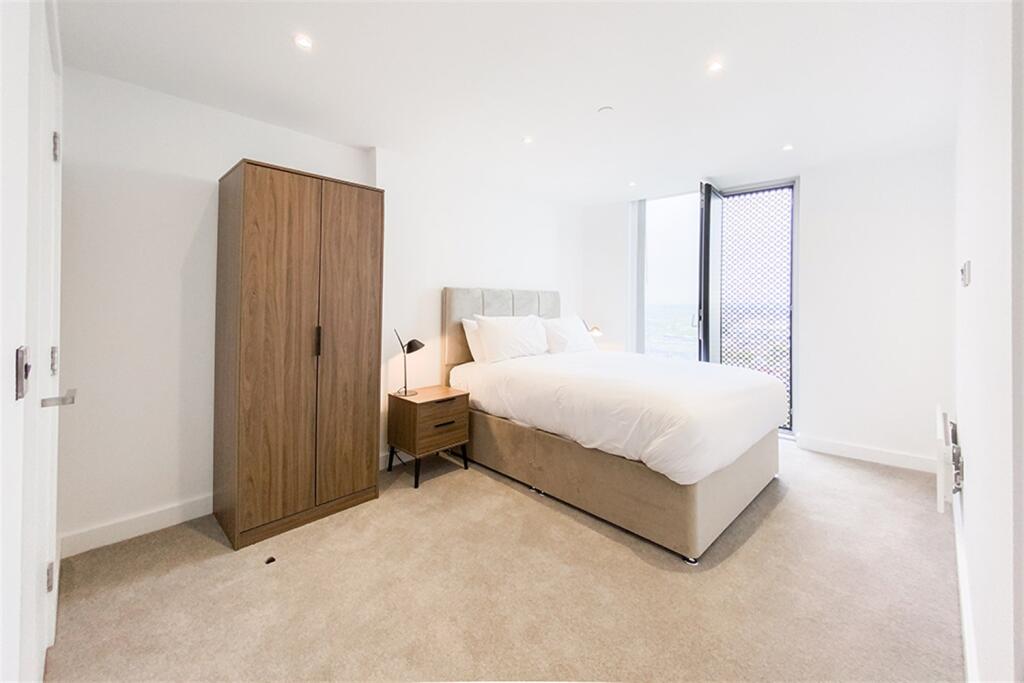 East Tower, Owen Street, M15 - View 5