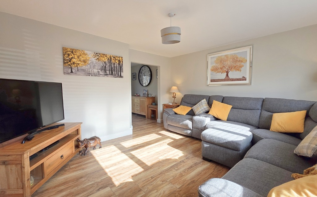House in Crowthorne, Oakham Park, Wokingham - View 4
