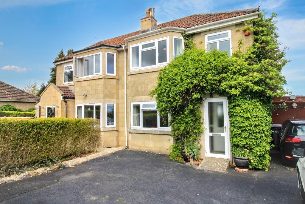 3-bed semi-detached on Longsplatt, Kingsdown, Corsham, SN13 8DF, £500,000