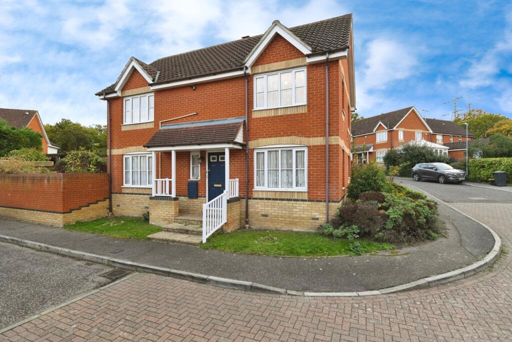 Main image of property: Heron Gardens, Rayleigh, Essex, SS6