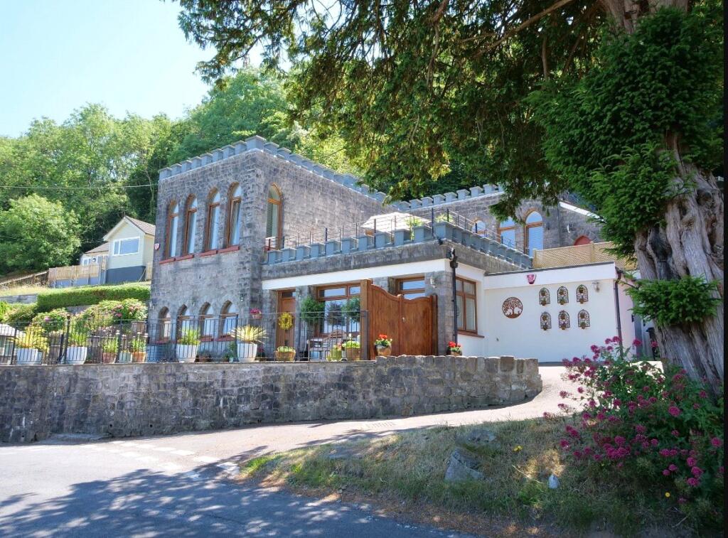 Main image of property: Kewstoke Road, Kewstoke, Weston-super-Mare, Somerset, BS22