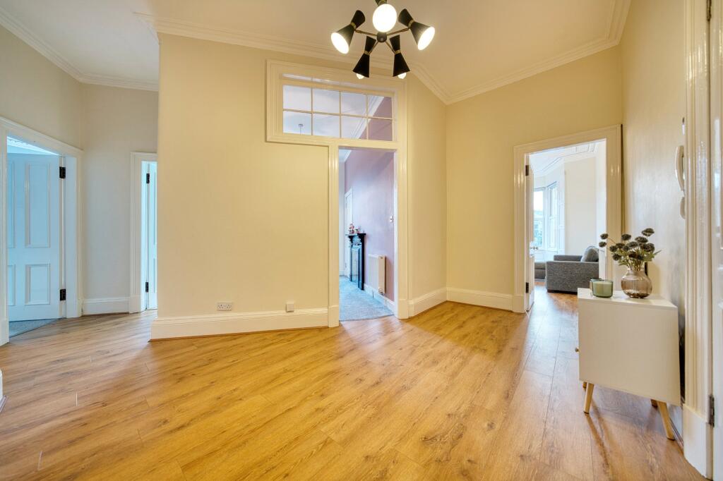Fergus Drive, North Kelvinside, Glasgow photo 2