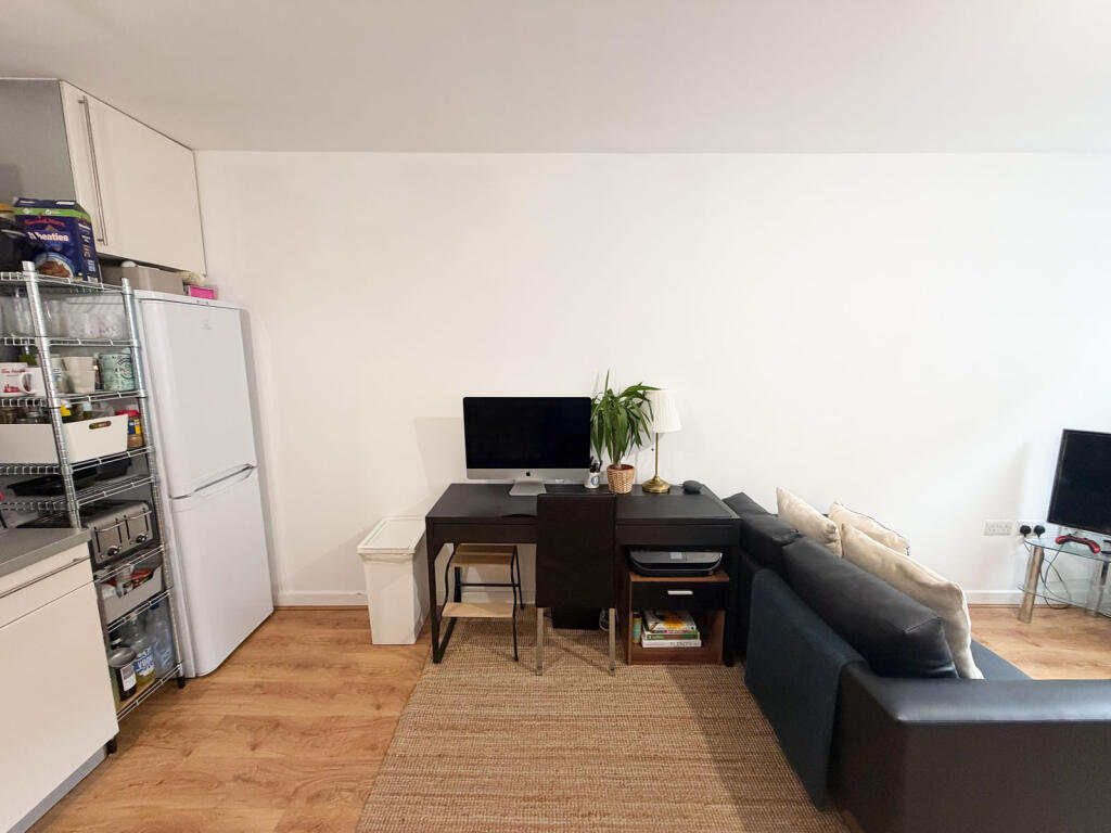 Apartment in Manchester, Ancoats - View 5