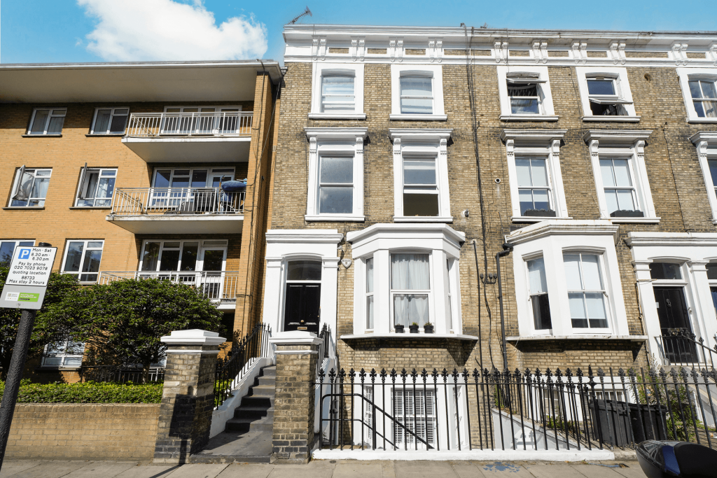 Apartment in London - View 2