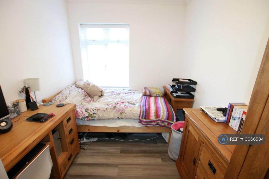 House in Reading - View 4