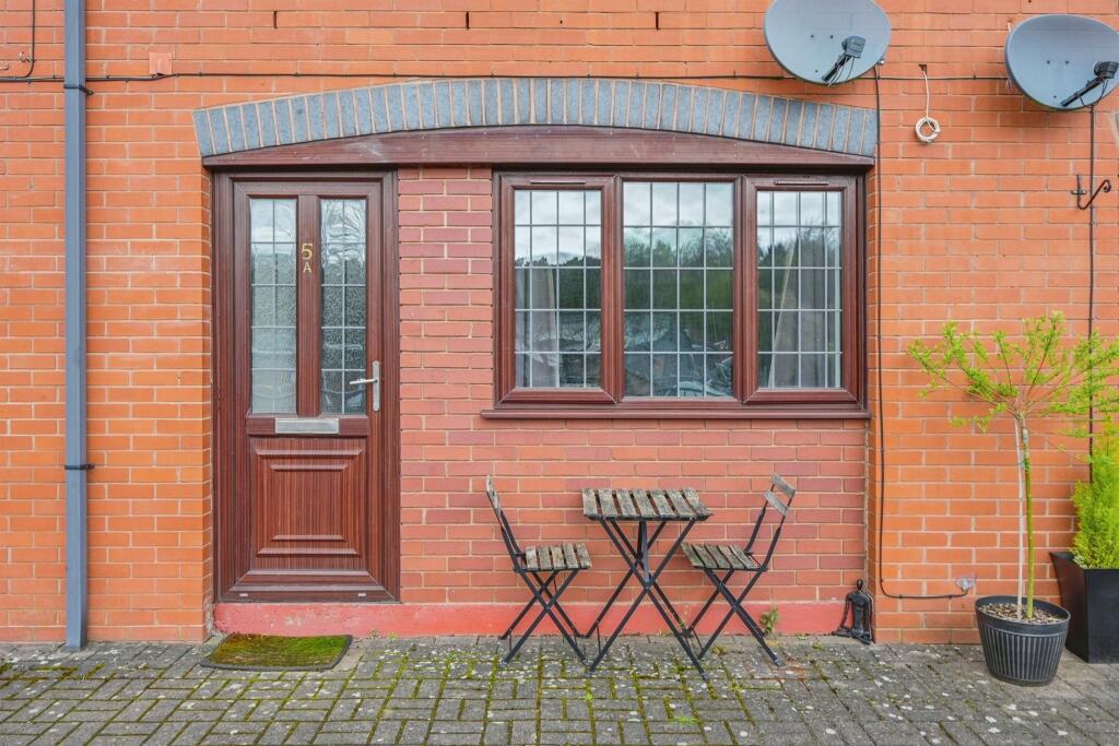 Cardigan Place, Hednesford, Cannock photo 2