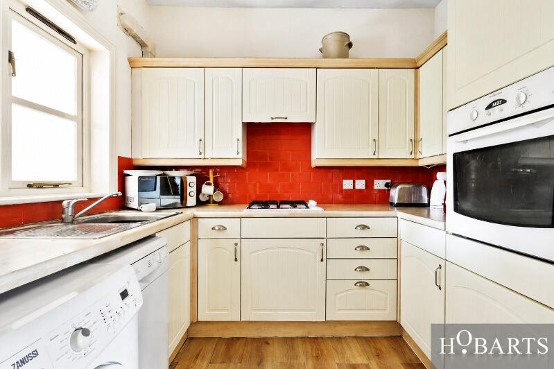 House in London - View 5