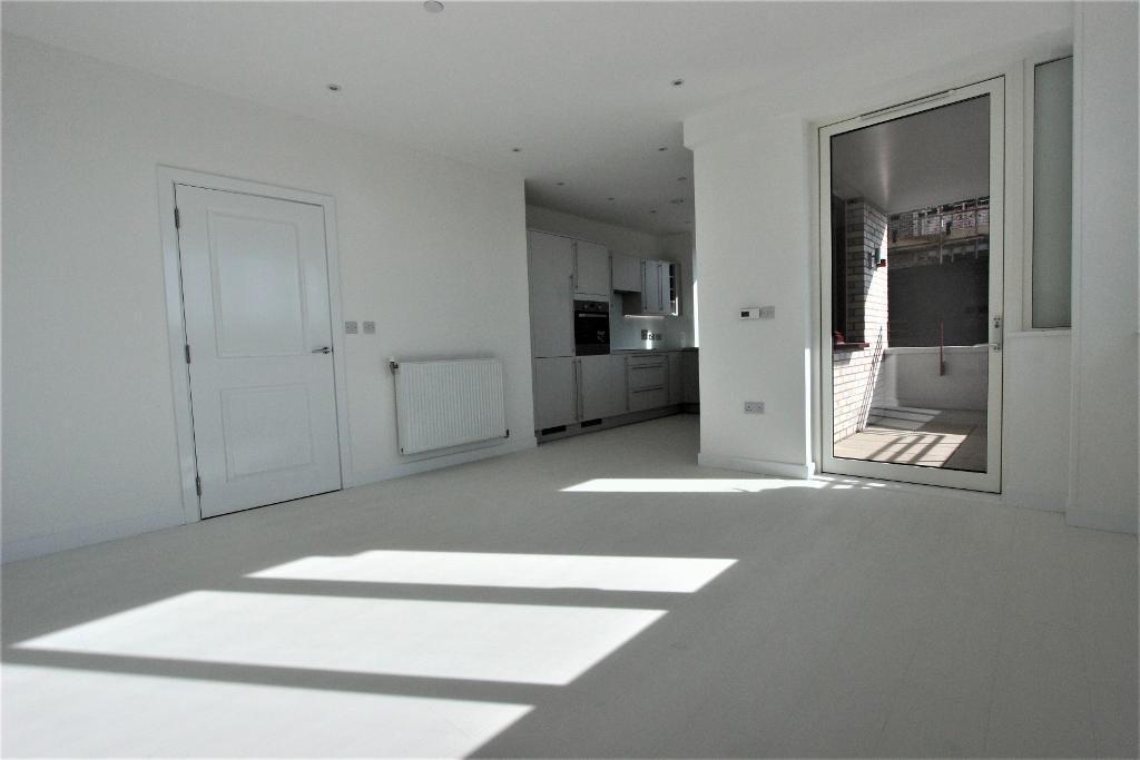 Apartment in Barking, Fielders Quarter, Scrattons Farm - View 4