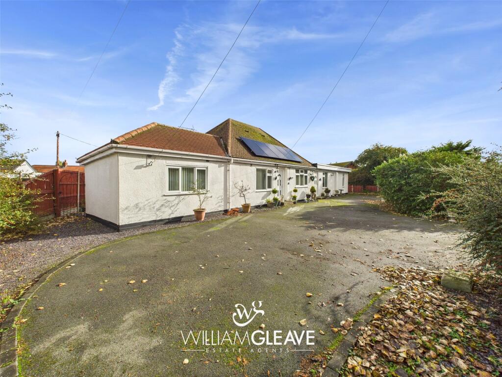 5-bed bungalow on Gamfa Wen Road, Talacre, Holywell, Flintshire, CH8, £395,000