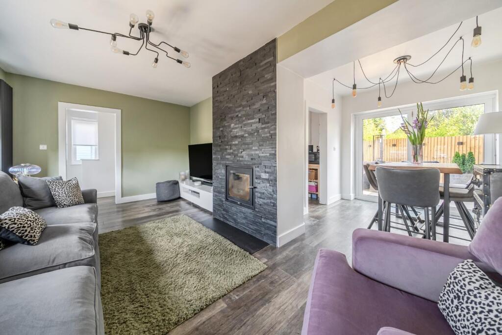 House in Slough - View 2