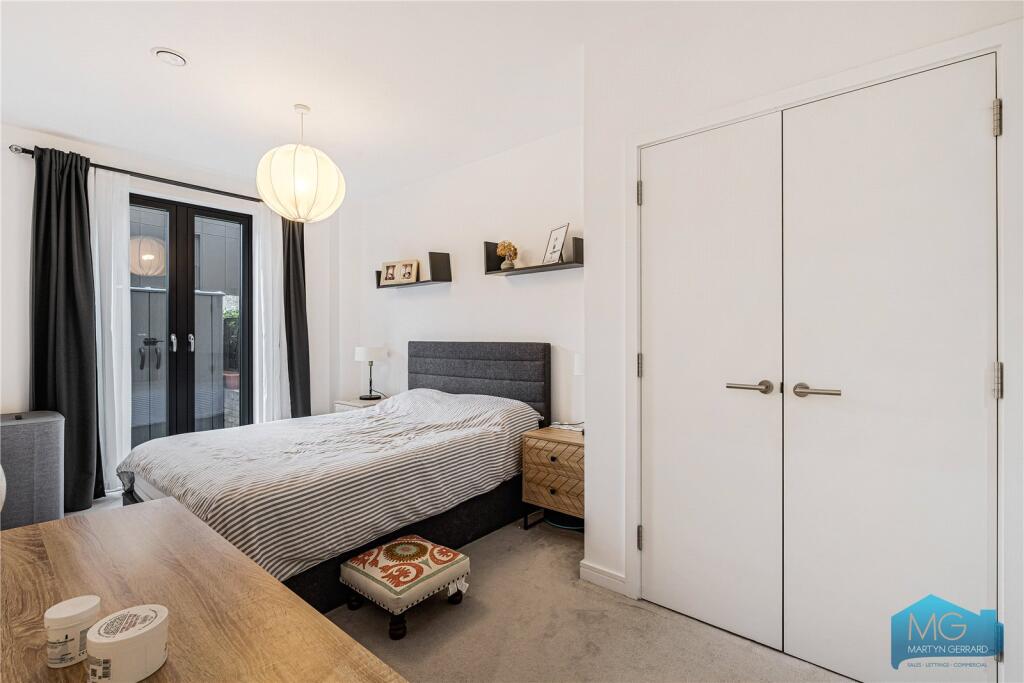 Apartment in London - View 4