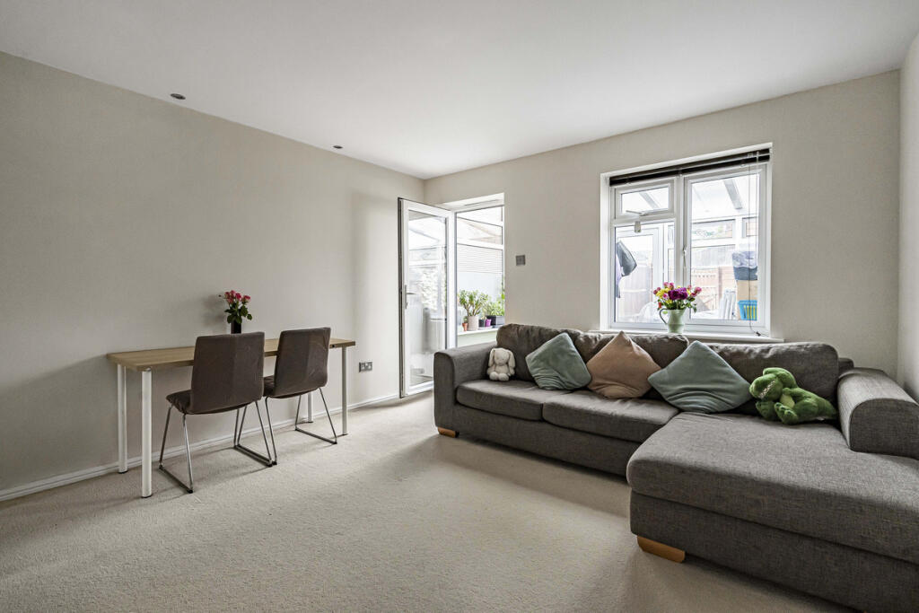 House in Cherwell, Langford Village, Bicester - View 4