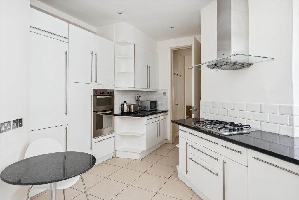 Apartment in London - View 5