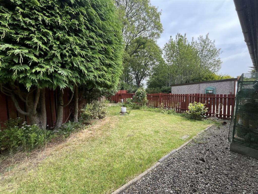 Additional image 4 of Royds Park Crescent, Wyke, Bradford