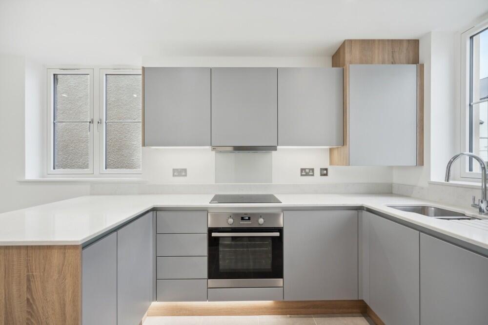 House in East Hampshire, Bordon, Whitehill - View 3