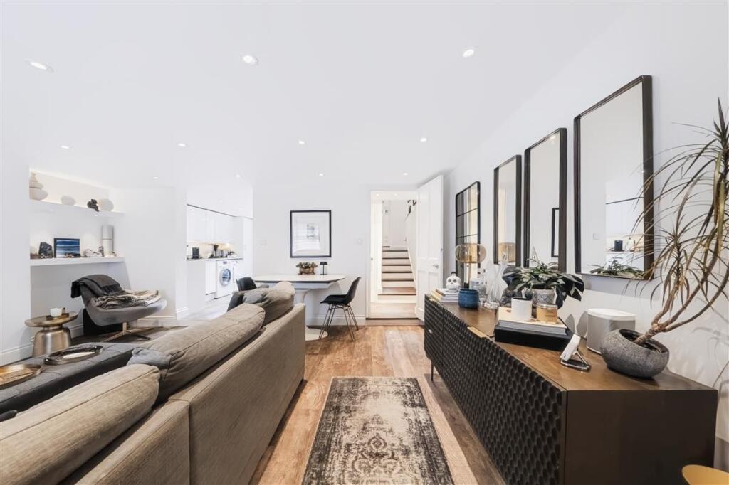 Apartment in London - View 2