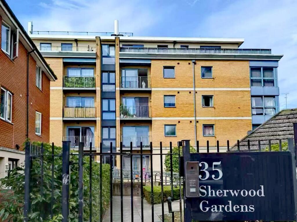 Main image of property: 35 Sherwood Gardens, London, E14