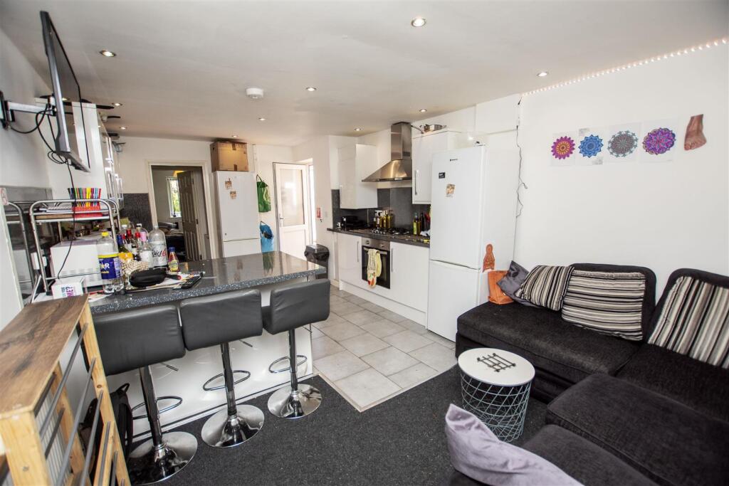 Main image of property: Tiverton Road, Selly Oak, Birmingham, West Midlands, B29