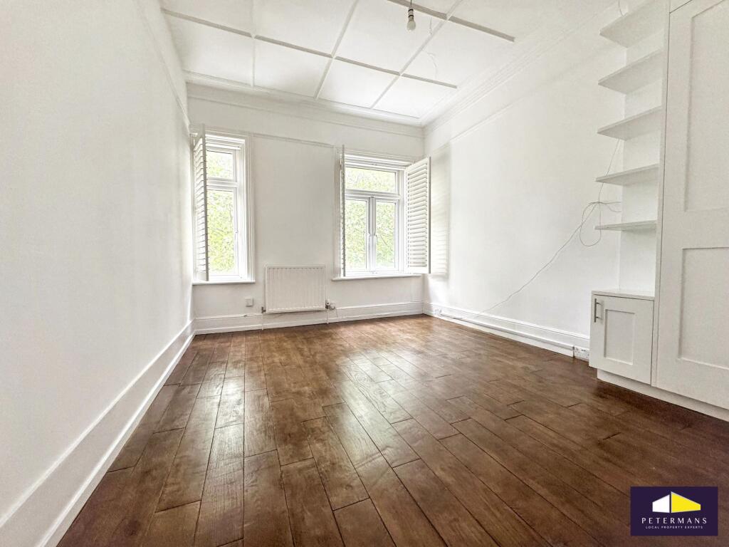 Apartment in London - View 4