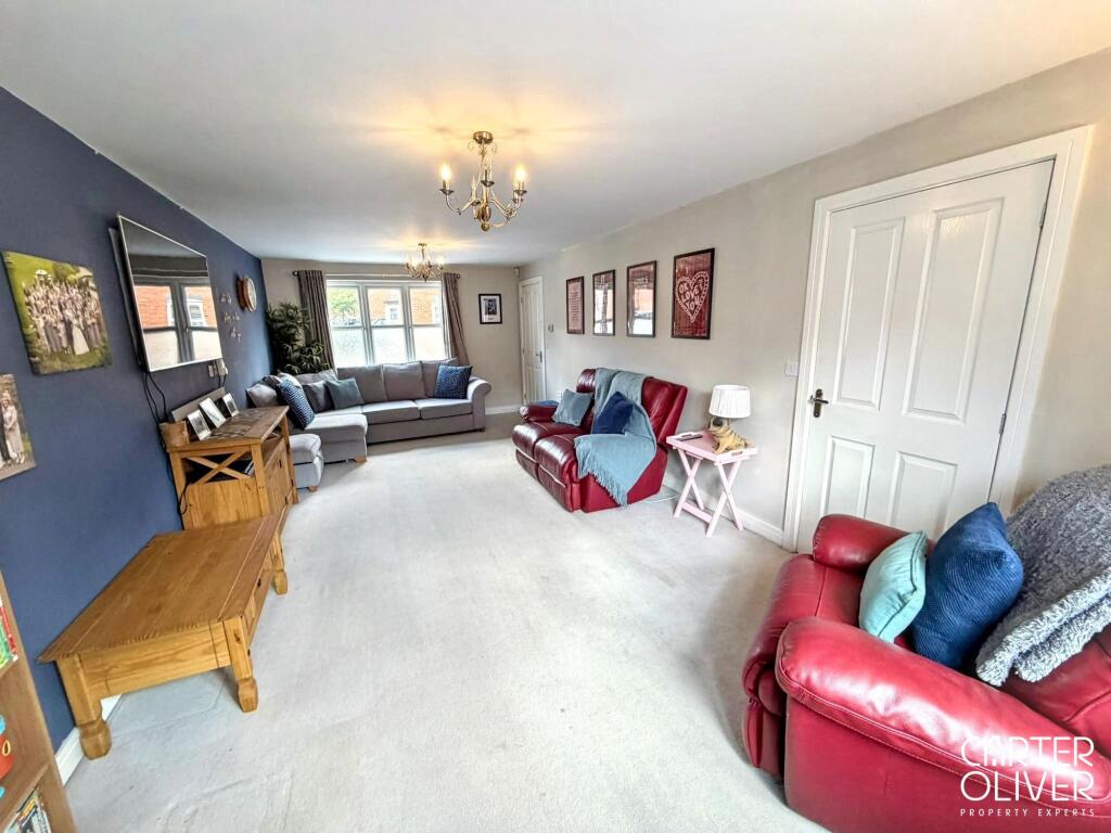 Leaders Way, Lutterworth, LE17 photo 3