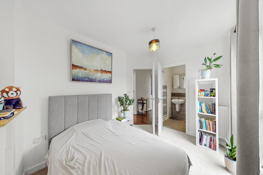 Nihill Place, Croydon - View 6