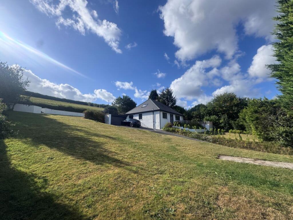 Main image of property: 56 Bronwydd Road, Carmarthen, Carmarthenshire, SA31 2AN