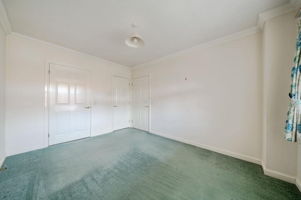 Apartment in Chester - More