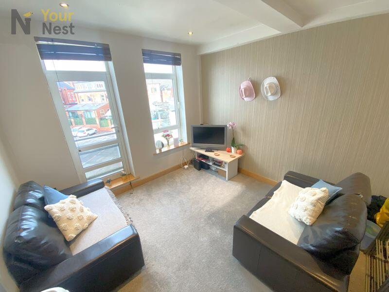 Main image of property: Apartment 6 The Lounge Apartments, Headingley, LS6 3HU