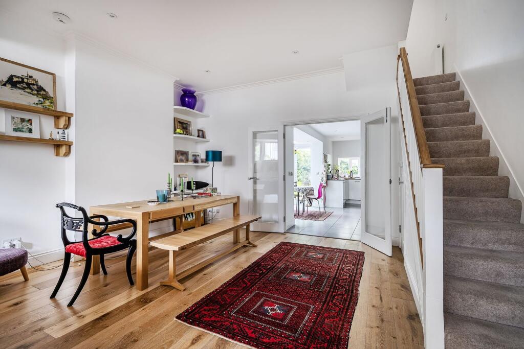 4 bedroom terraced house for rent