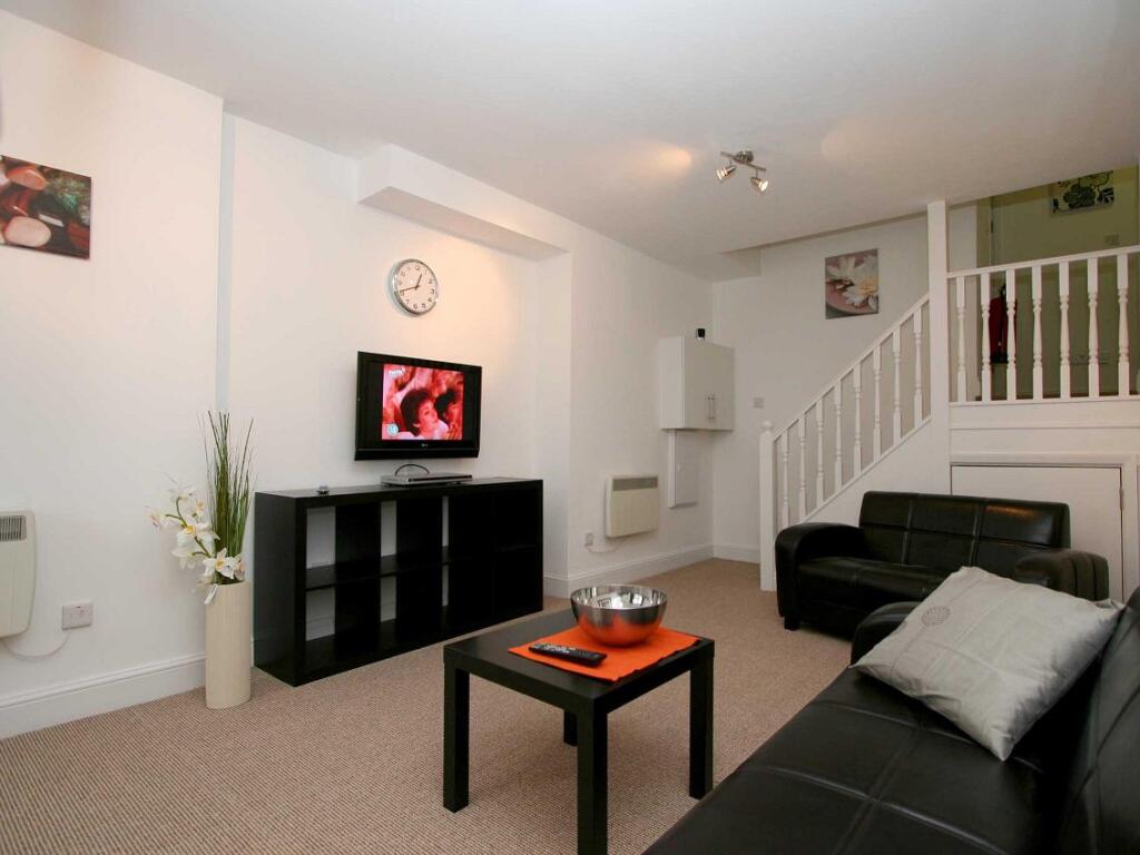 1 bedroom flat share for rent