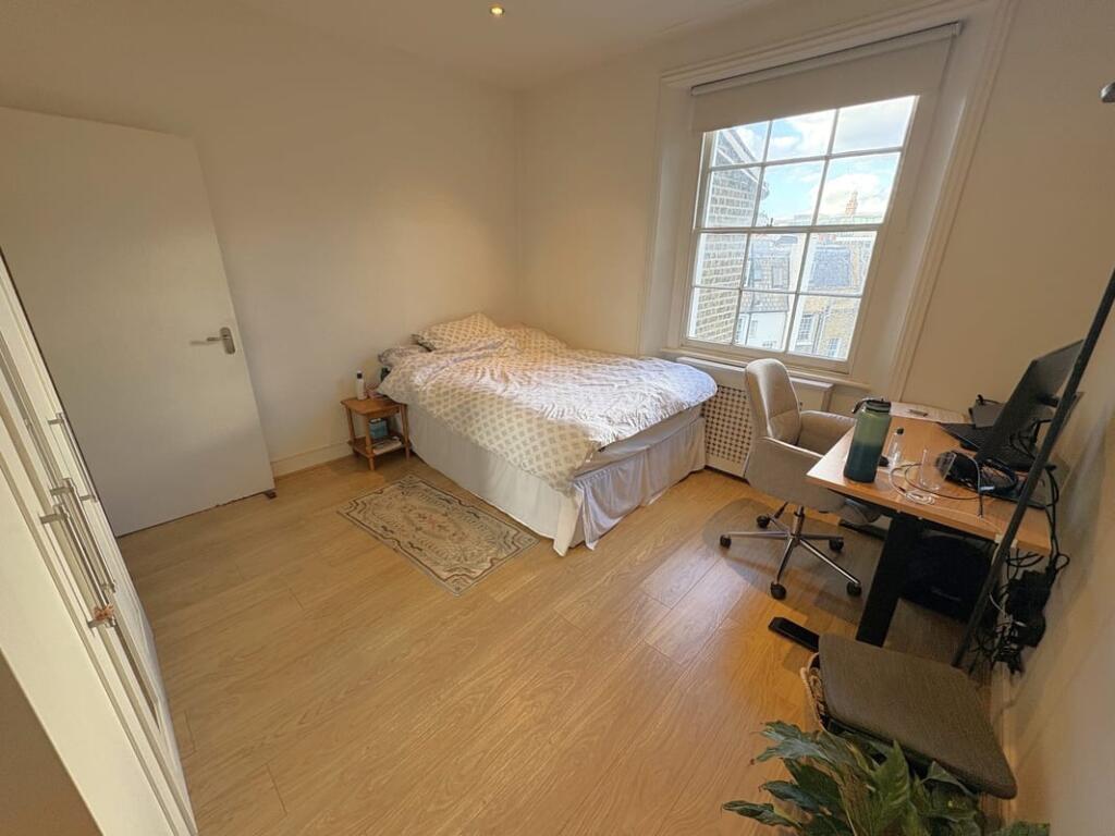 Apartment in London, Pimlico - More